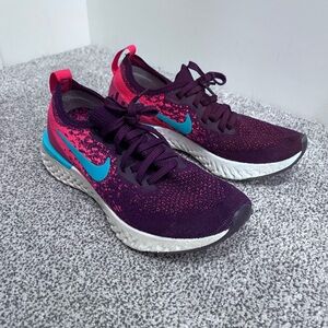 Nike Epic React Flyknit Sneaker Size 5.5 Nike Women’s Youth